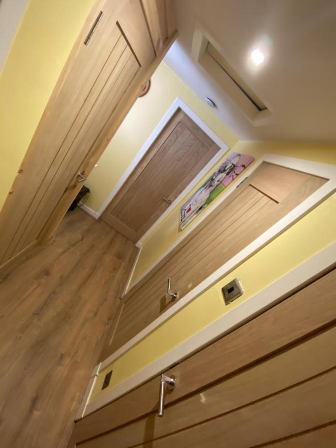 2 Bedroom Apartment In Saltcoats Town Beside The Seaside Exterior photo