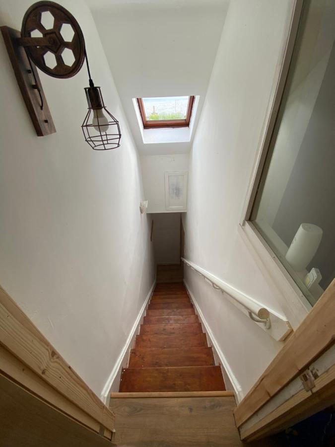 2 Bedroom Apartment In Saltcoats Town Beside The Seaside Exterior photo